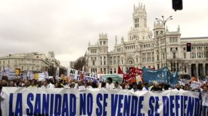 Marea_blanca-Madrid-manifestacion-sanidad_publica_MDSVID20121216_0041_7